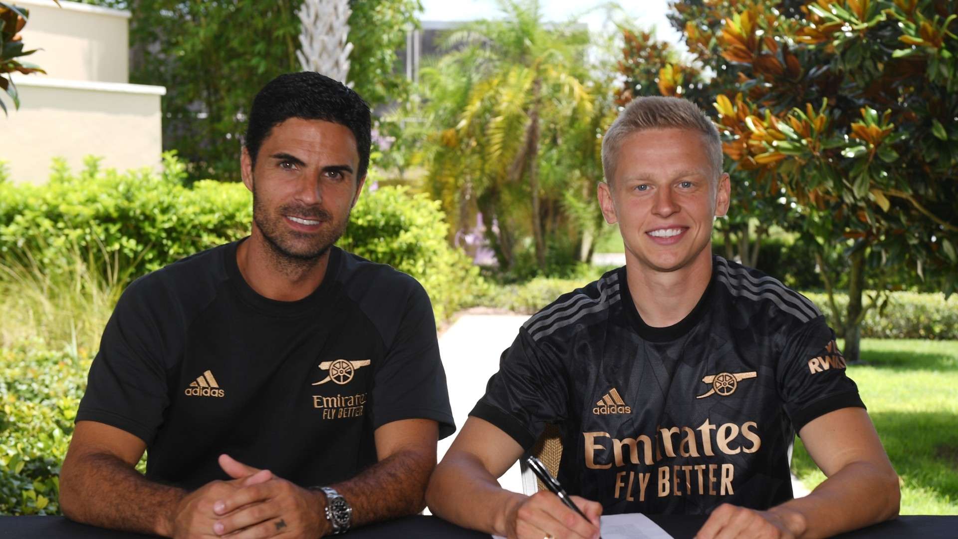 裁判员是足 裁判员是足